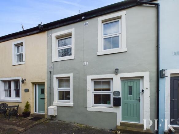 2 bedroom terraced house for sale