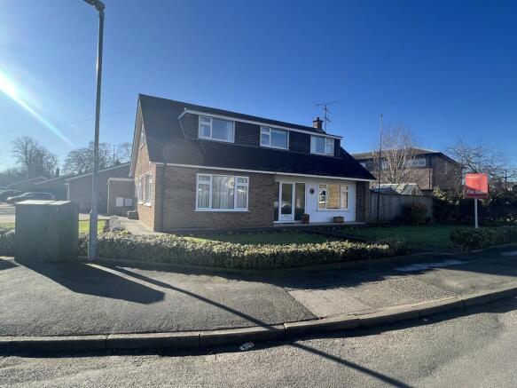 3 bedroom chalet for sale