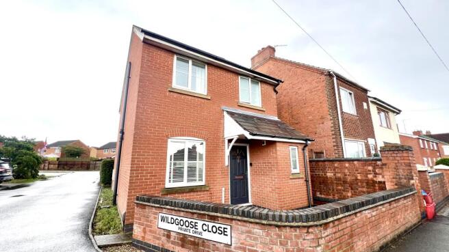 3 bedroom detached house for sale