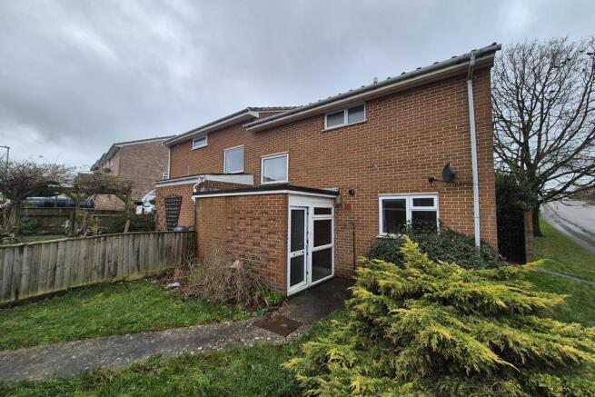 2 bedroom semi-detached house for sale