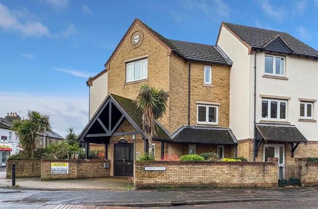 1 bedroom flat for sale