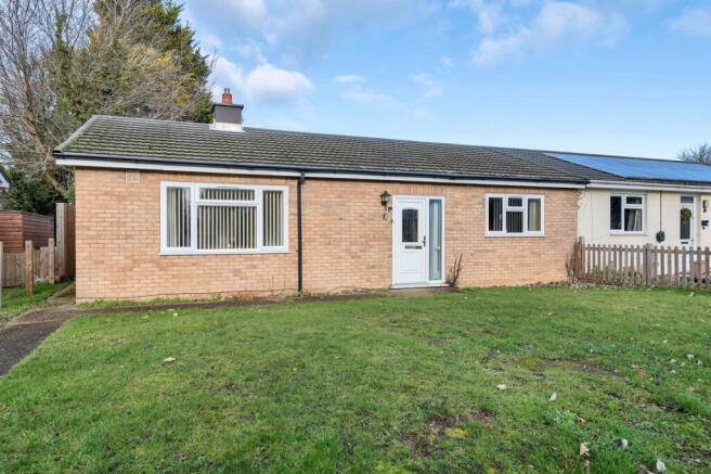 3 bedroom semi-detached bungalow for sale