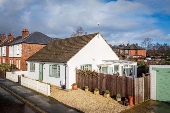 2 bedroom detached bungalow for sale