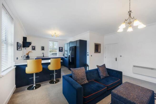 2 bedroom flat for sale