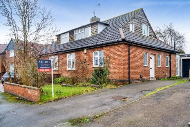 3 bedroom semi-detached house for sale