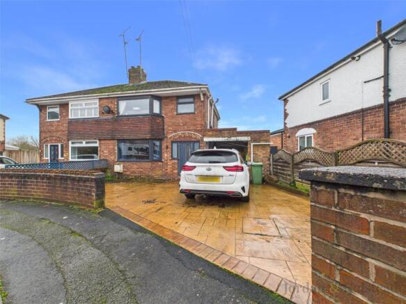 3 bedroom semi-detached house for sale