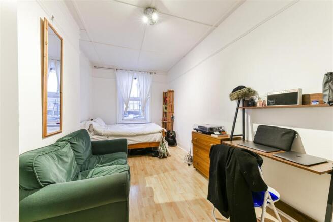 8 bedroom flat for sale