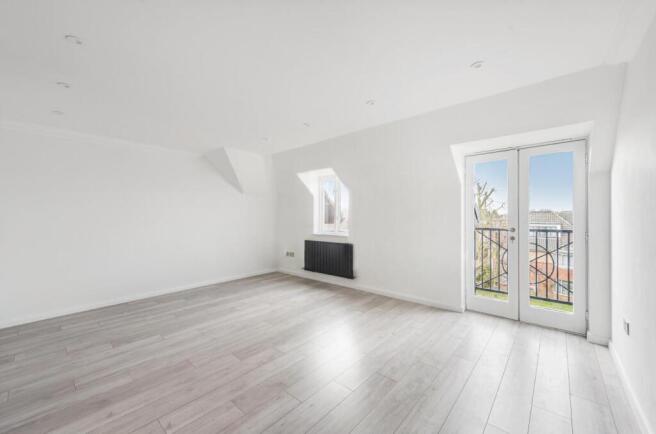 2 bedroom flat for sale