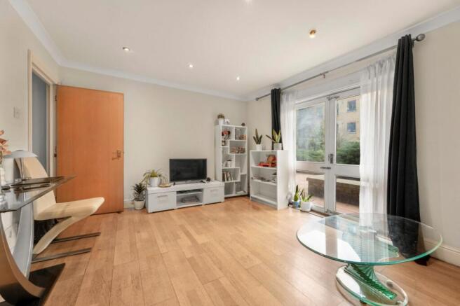 1 bedroom flat for sale