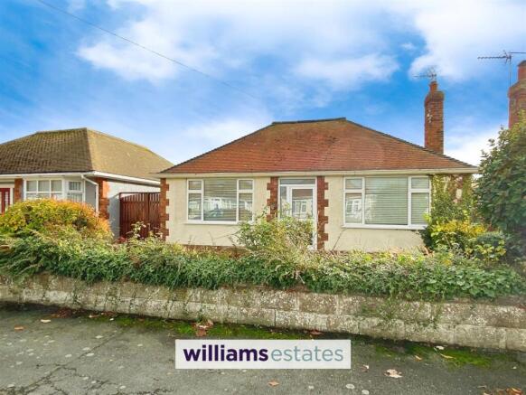 2 bedroom detached bungalow for sale