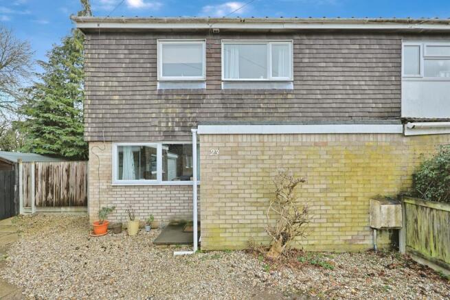 3 bedroom semi-detached house for sale