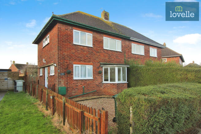 2 bedroom semi-detached house for sale