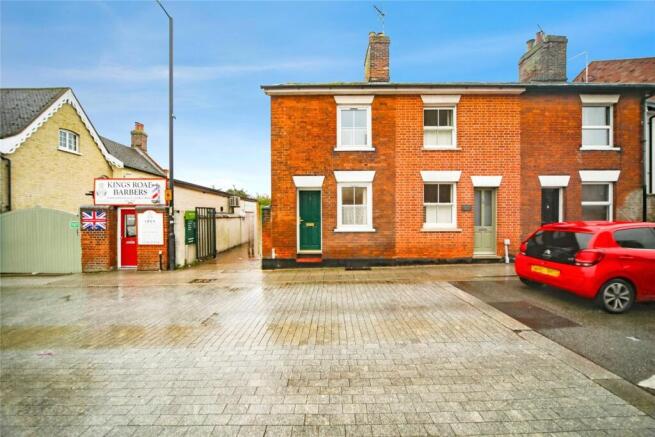 3 bedroom end of terrace house for sale