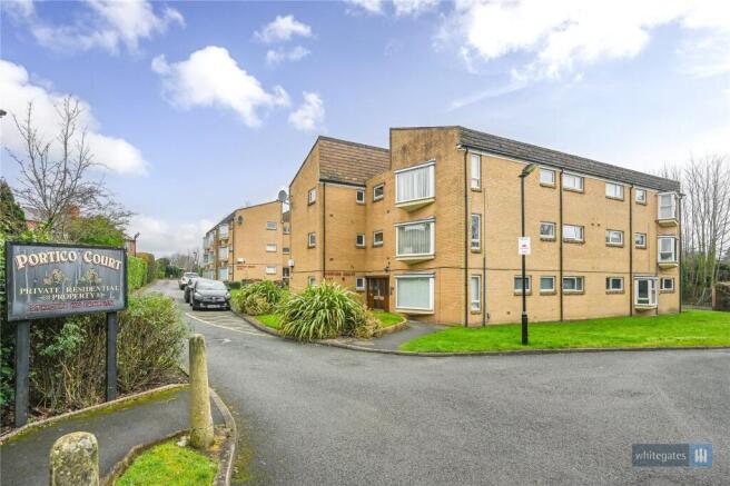 Studio flat for sale