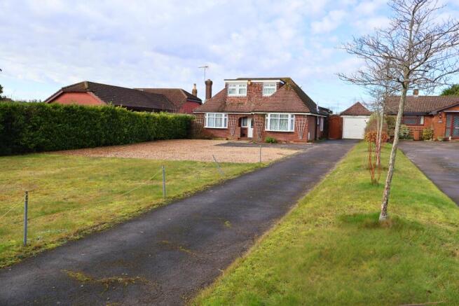 4 bedroom chalet for sale