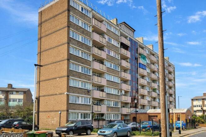 1 bedroom flat for sale