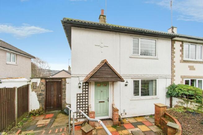 2 bedroom semi-detached house for sale