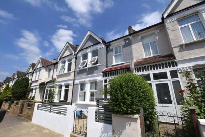 4 bedroom terraced house for sale