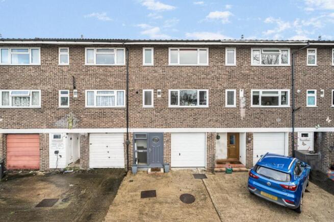 4 bedroom town house for sale