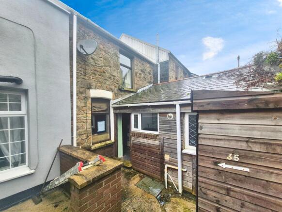 2 bedroom terraced house for sale