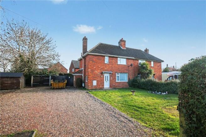 3 bedroom semi-detached house for sale