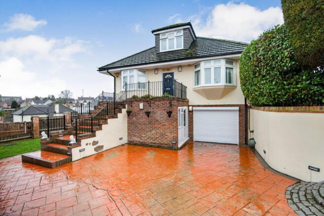 4 bedroom bungalow for sale