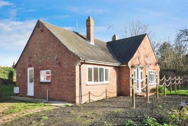 3 bedroom detached bungalow for sale