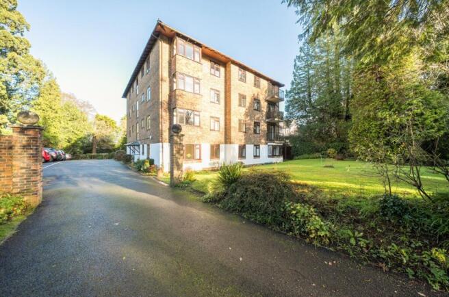 2 bedroom flat for sale