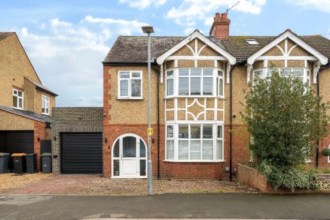 4 bedroom semi-detached house for sale