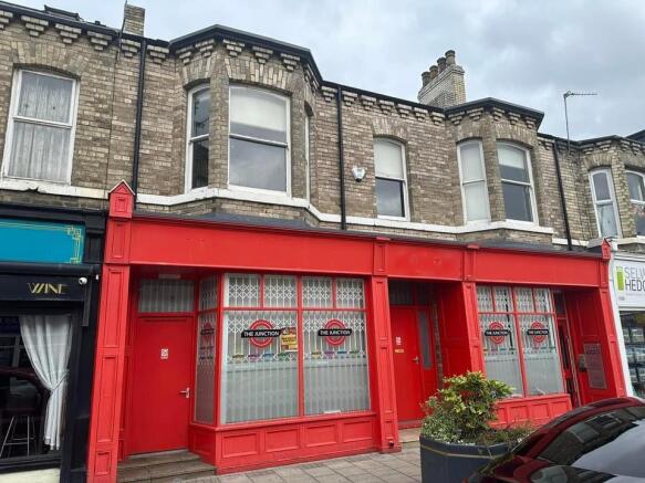 6 bedroom terraced house for sale