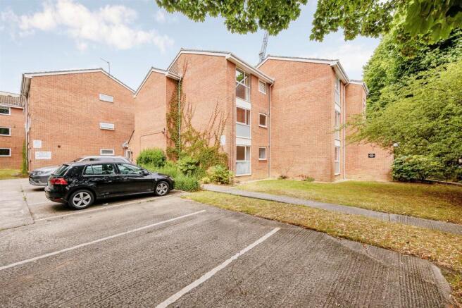 1 bedroom flat for sale