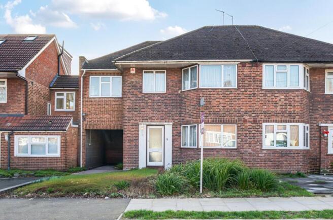 4 bedroom semi-detached house for sale