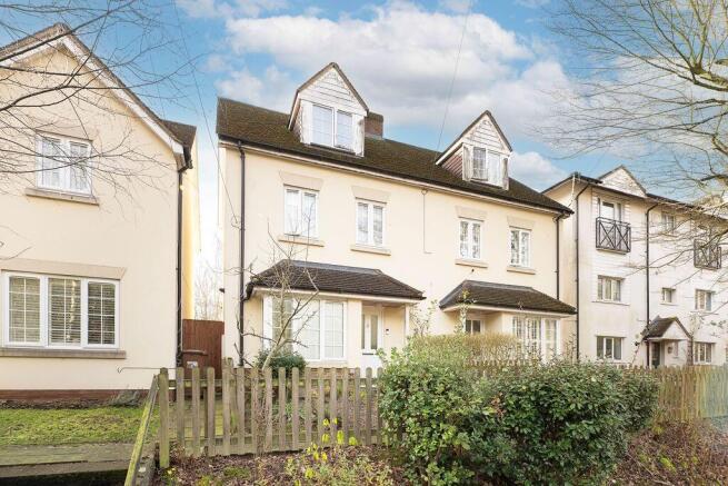 4 bedroom semi-detached house for sale