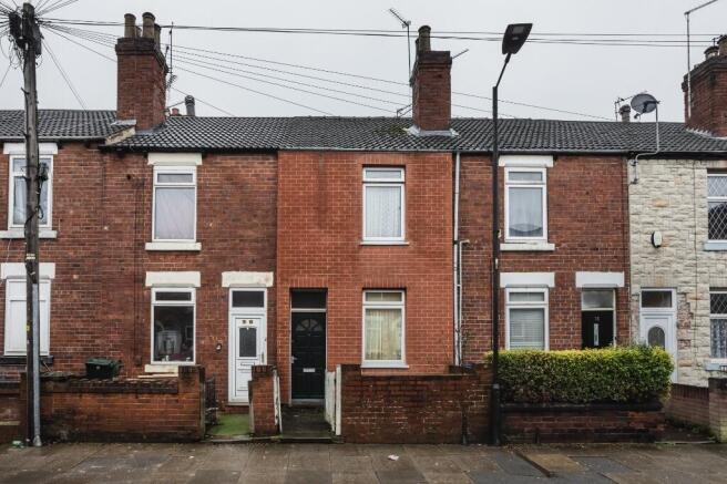 4 bedroom terraced house for sale