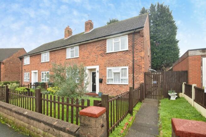 2 bedroom maisonette for sale