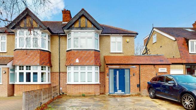 4 bedroom semi-detached house for sale