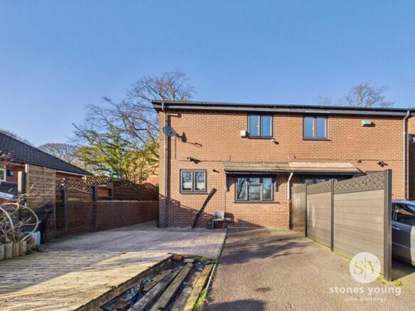 3 bedroom semi-detached house for sale