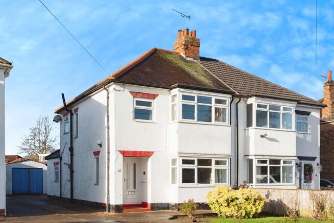 3 bedroom semi-detached house for sale