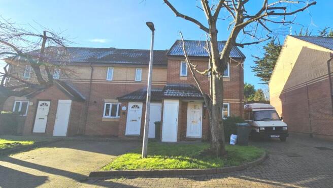 2 bedroom end of terrace house for sale