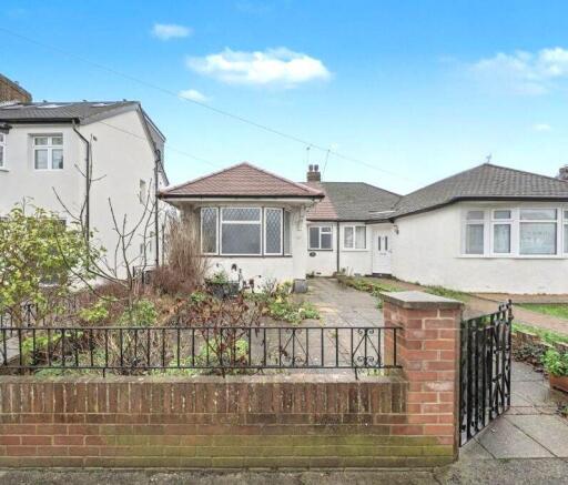 3 bedroom semi-detached bungalow for sale