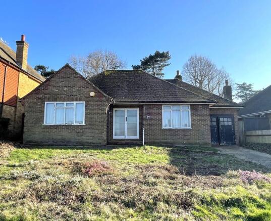 2 bedroom detached bungalow for sale