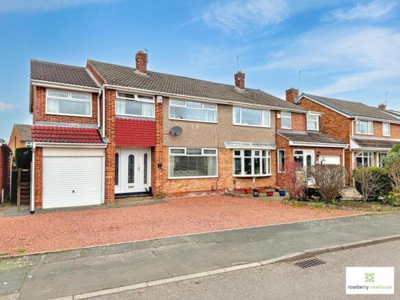 4 bedroom semi-detached house for sale