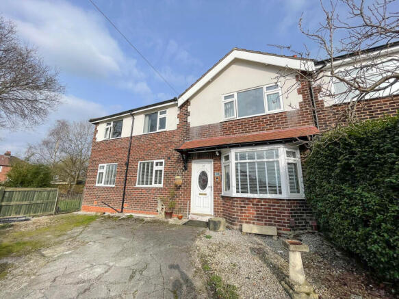 4 bedroom semi-detached house for sale