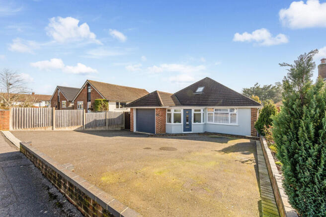 4 bedroom detached bungalow for sale