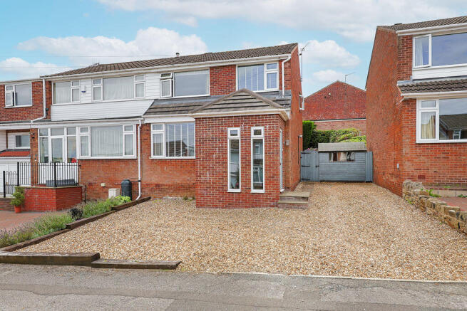 3 bedroom semi-detached house for sale