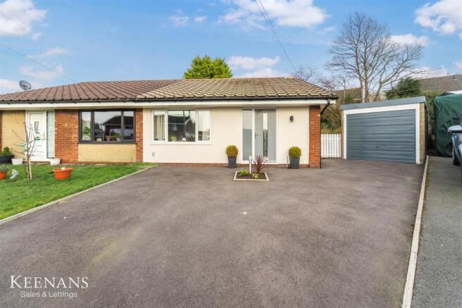 2 bedroom semi-detached bungalow for sale