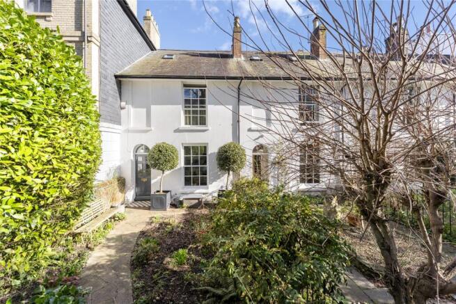 4 bedroom terraced house for sale