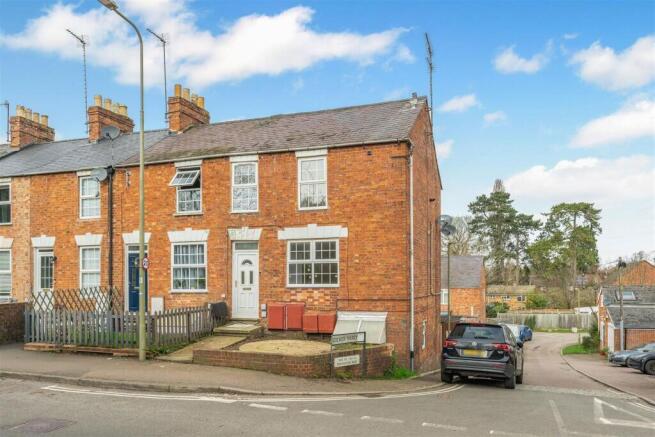 4 bedroom property for sale