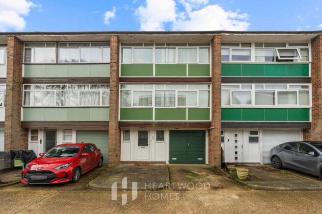 4 bedroom terraced house for sale