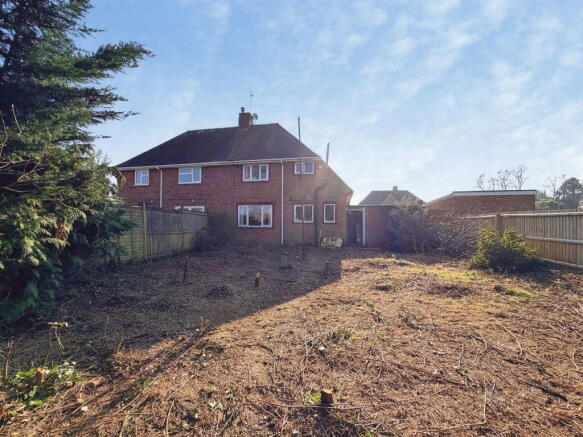 2 bedroom semi-detached house for sale